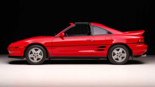 10 Toyota MR2 turbo facts that prove it's cooler than a Mazda Miata