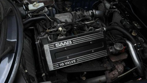 The Classic Saab 900 Pioneered The Inline-Four Turbo Engine