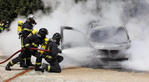 Nuevas imágenes del caos en Francia tras el triunfo del PSG: vehículos en llamas y un balance de destrozos peor que el de 2025