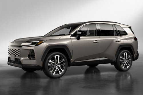トヨタが新型「RAV4」を世界初公開 デザインとハイブリッドシステムを刷新