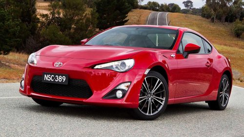 8 cars that still succeeded, despite having one huge flaw each