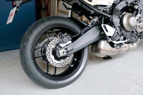 ヤマハ「XSR900 日本限定カラー」撮影レポート｜2025年モデルはメーターや各部装備がバージョンアップ