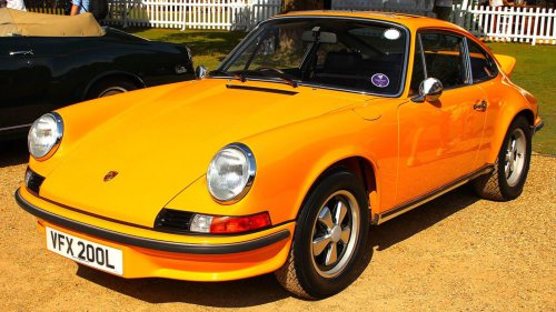 10 Classic Cars That Don’t Hold Their Value &amp; 10 That Do