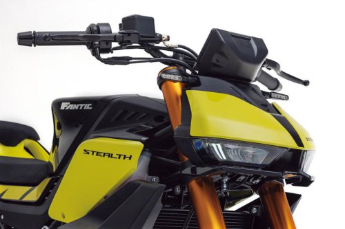ファンティック「ステルス125」｜FANTIC初となるストリートスポーツモデルが日本でも発売