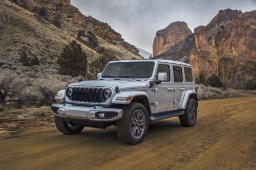 Jeep and Chrysler hybrids killed off in major powertrain shake-up
