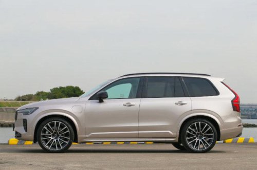 ボルボ／XC90 ウルトラT8 AWD プラグインハイブリッド｜世界初の安全技術も搭載されたプラグインハイブリッドSUV【石川真禧照の名車を利く】
