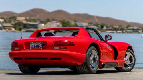 The overbuilt American car that defied logic