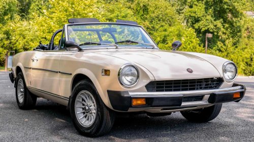 10 Beautiful Classic Cars From The '70s That Are Now Dirt Cheap