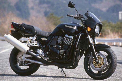 カワサキ「ZRX1100」の系譜｜ZRX1200ダエグまで続いた現在でも人気の水冷ビッグネイキッド