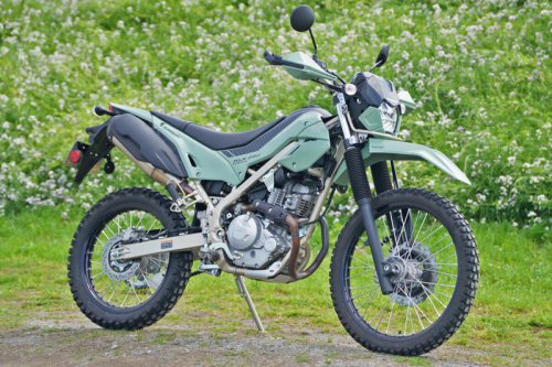 フレンドリーさが魅力！KLX230 SHERPAがくれる安心のライディング体験
