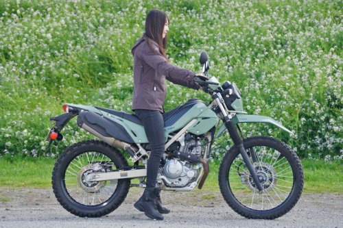 フレンドリーさが魅力！KLX230 SHERPAがくれる安心のライディング体験