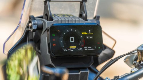 Triumph Tiger 900 GT: The balanced midweight adventure bike