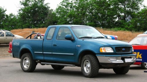7 vehicles from the 1990s that still won’t quit