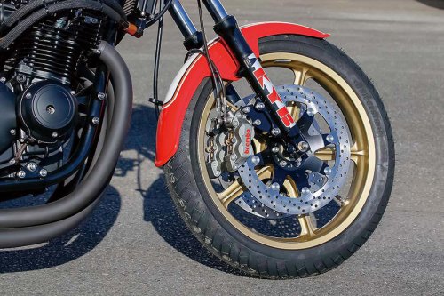 ブライトロジック GS1000（スズキ GS1000）ヨシムラMCFAJレーサーをオマージュした高完成度のGS【Heritage&amp;Legends】