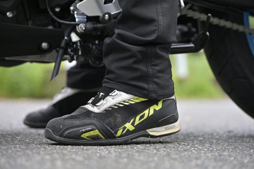 街中をキビキビ走れる扱いやすさにツーリング性能をプラスオン！ヤマハ新型MT-25 Touring