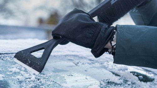 20 Incredible Car Hacks Every Driver Would Be Lost Without