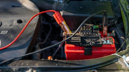 20 Incredible Car Hacks Every Driver Would Be Lost Without