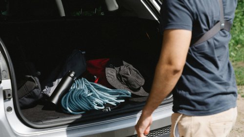 20 Incredible Car Hacks Every Driver Would Be Lost Without