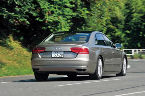 アウディA8 L W12 クワトロは伝統的な価値観へのアンチテーゼだった【10年ひと昔の新車】