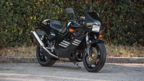 Suzuki, Mazda, Suzuki Tried To Steal Mazda’s Thunder With A Rotary Motorcycle