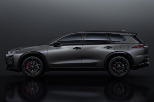 「トヨタ・クラウン エステート」にクラウン専門店専売の特別仕様車