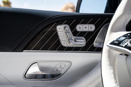 View Interior Photos of the 2025 Mercedes-Maybach GLS600