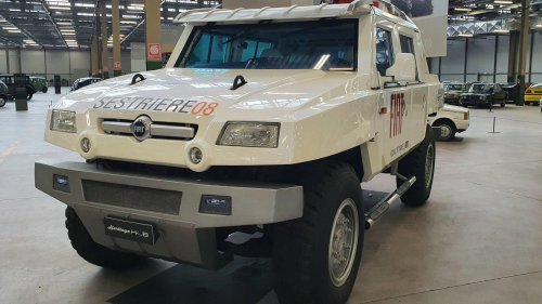 The 10 Ugliest Concept Cars We’re Glad Never Made It &amp; 10 That Looked Incredible