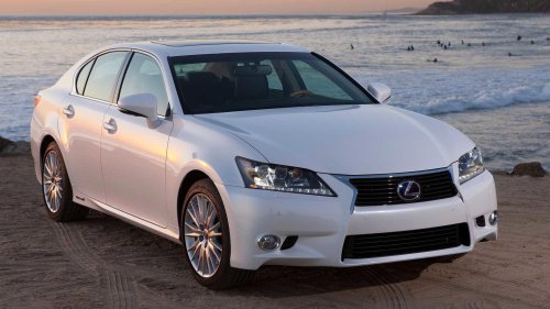 Lexus' stealthy sporty-ish sedan is a steal in 2026