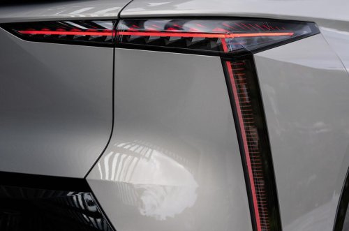 Análisis del DS No8: ¿puede una autonomía de 750 km seducir a los conductores de Mercedes y BMW?