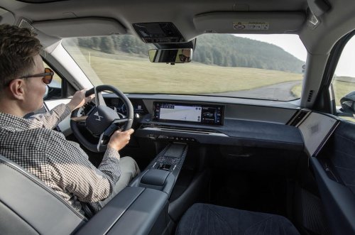 Análisis del DS No8: ¿puede una autonomía de 750 km seducir a los conductores de Mercedes y BMW?