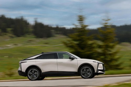 Análisis del DS No8: ¿puede una autonomía de 750 km seducir a los conductores de Mercedes y BMW?