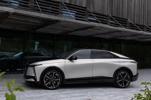 Análisis del DS No8: ¿puede una autonomía de 750 km seducir a los conductores de Mercedes y BMW?