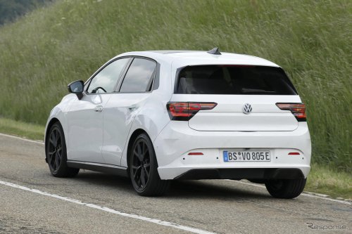 VW史上最も安価なEV、『ID.2』の量産ボディを激写！ 価格は2万5000ユーロ以下？