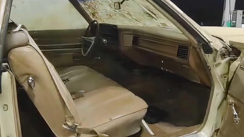 Pontiac | The Poncho’s Last Stand: Inside A 1974 Pontiac Catalina Barn Find