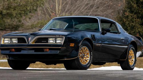 10 Rule-Breaking Muscle Cars That Made History