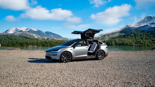 View Photos of the 2026 Tesla Model X