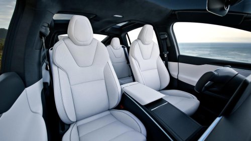 View Photos of the 2026 Tesla Model X