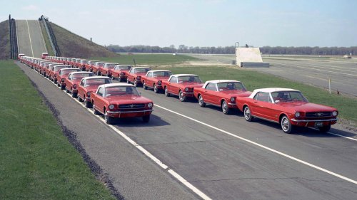 10 Biggest Differences Between Ford And Mercury Classic Muscle Cars