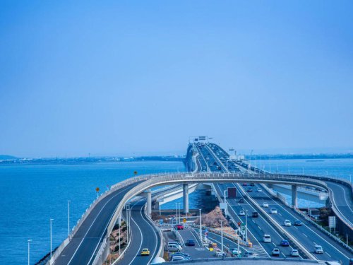 「簡単すぎる外免切替」に批判の声続出 ひき逃げや逆走など事故多発で見直しが始まった制度の実態とは