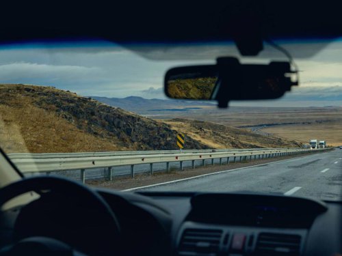 「簡単すぎる外免切替」に批判の声続出 ひき逃げや逆走など事故多発で見直しが始まった制度の実態とは