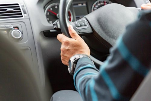 「簡単すぎる外免切替」に批判の声続出 ひき逃げや逆走など事故多発で見直しが始まった制度の実態とは