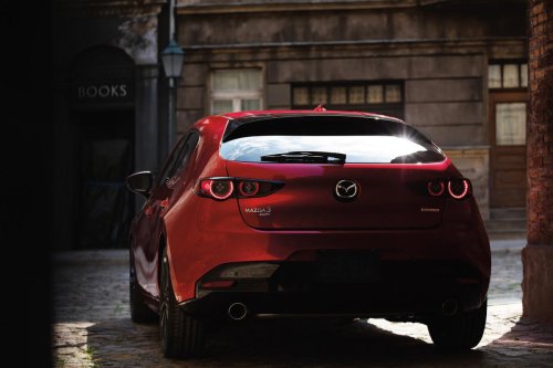 I drive the 2026 Mazda Mazda3 hatch FWD manual. Here's my honest review
