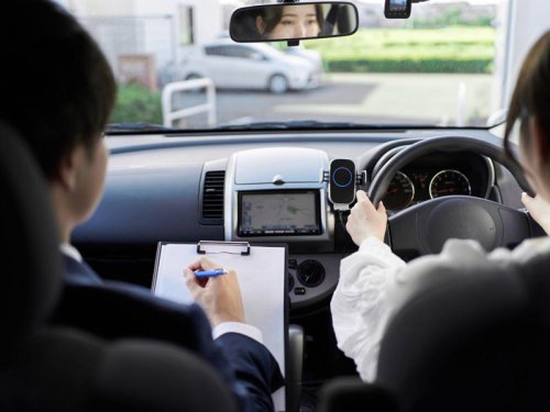 「簡単すぎる外免切替」に批判の声続出 ひき逃げや逆走など事故多発で見直しが始まった制度の実態とは