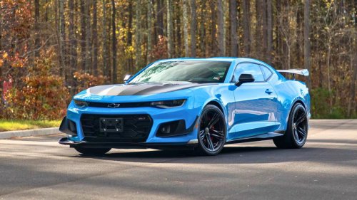 Muscle Cars, 10 current-generation muscle cars that pushed factory horsepower into insane territory