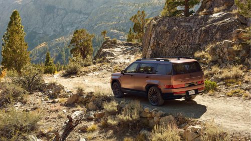 SUV, The Japanese hybrid SUV with the highest driving range in 2026