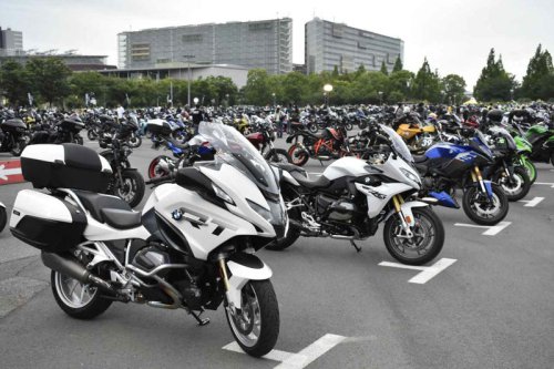 夜のお台場に1500台越えのバイクが大集結！ BMW「NIGHT RIDER MEETING TOKYO 2025」が開催！新型R12 G/Sのお披露目も！