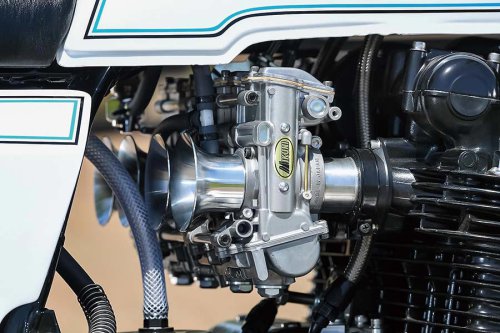 ACサンクチュアリー Z1-R（カワサキ Z1-R）ノンカウル丸目一灯での依頼に応え吟味した手法を投入【Heritage&amp;Legends】