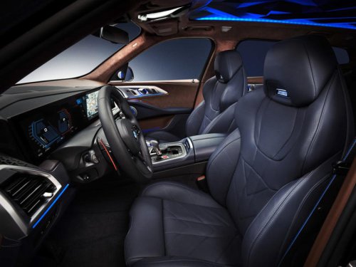 View Interior and Exterior Photos of the 2026 BMW XM Label