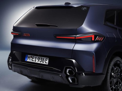 View Interior and Exterior Photos of the 2026 BMW XM Label