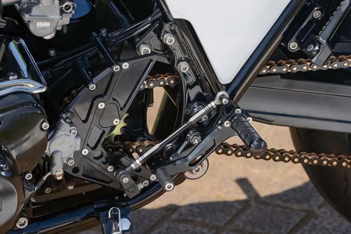 ACサンクチュアリー Z1-R（カワサキ Z1-R）ノンカウル丸目一灯での依頼に応え吟味した手法を投入【Heritage&amp;Legends】